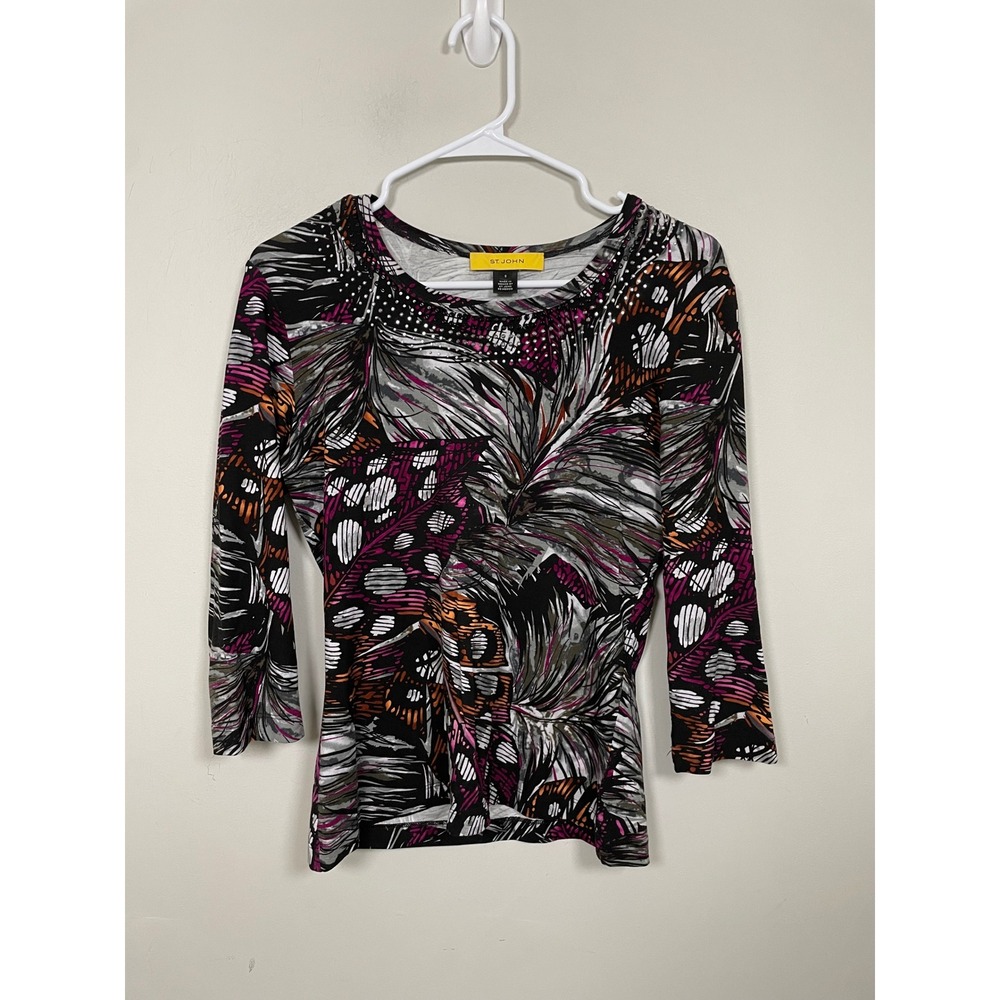 St. John Feather Print Studded 3/4 Sleeve Top Size Small Quiet Luxury‎ Old Money